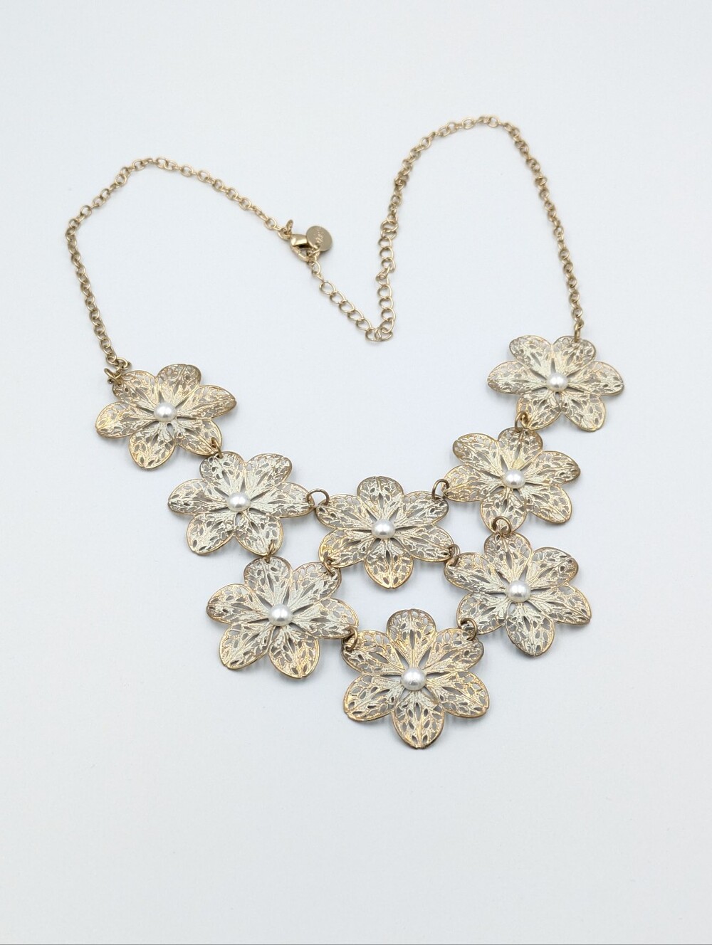 Claire's Y2K flower faux pearl bib chain necklace